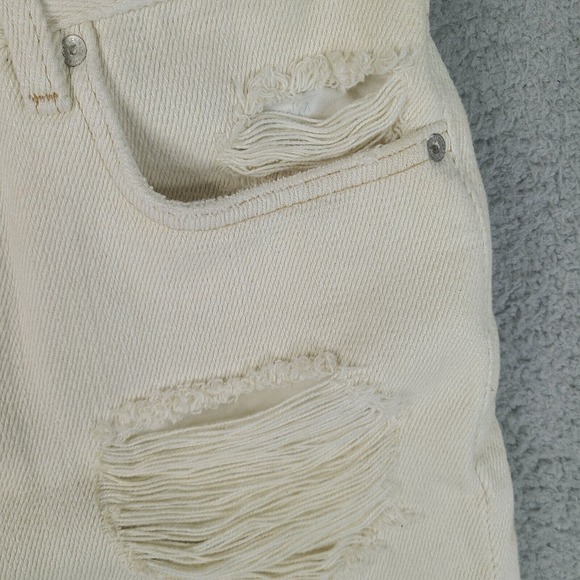Levi’s Shorts Womens Size 25 (Measured 28 Waist) Made & Crafted Relaxed Distress - Picture 4 of 16